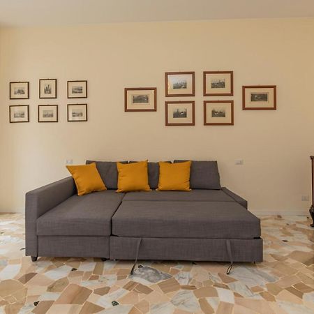 Joivy Modern 2Bed Flat With Balcony, 250M From M5 Foppa And M2 Sant'Agostino Apartment Milano Ngoại thất bức ảnh