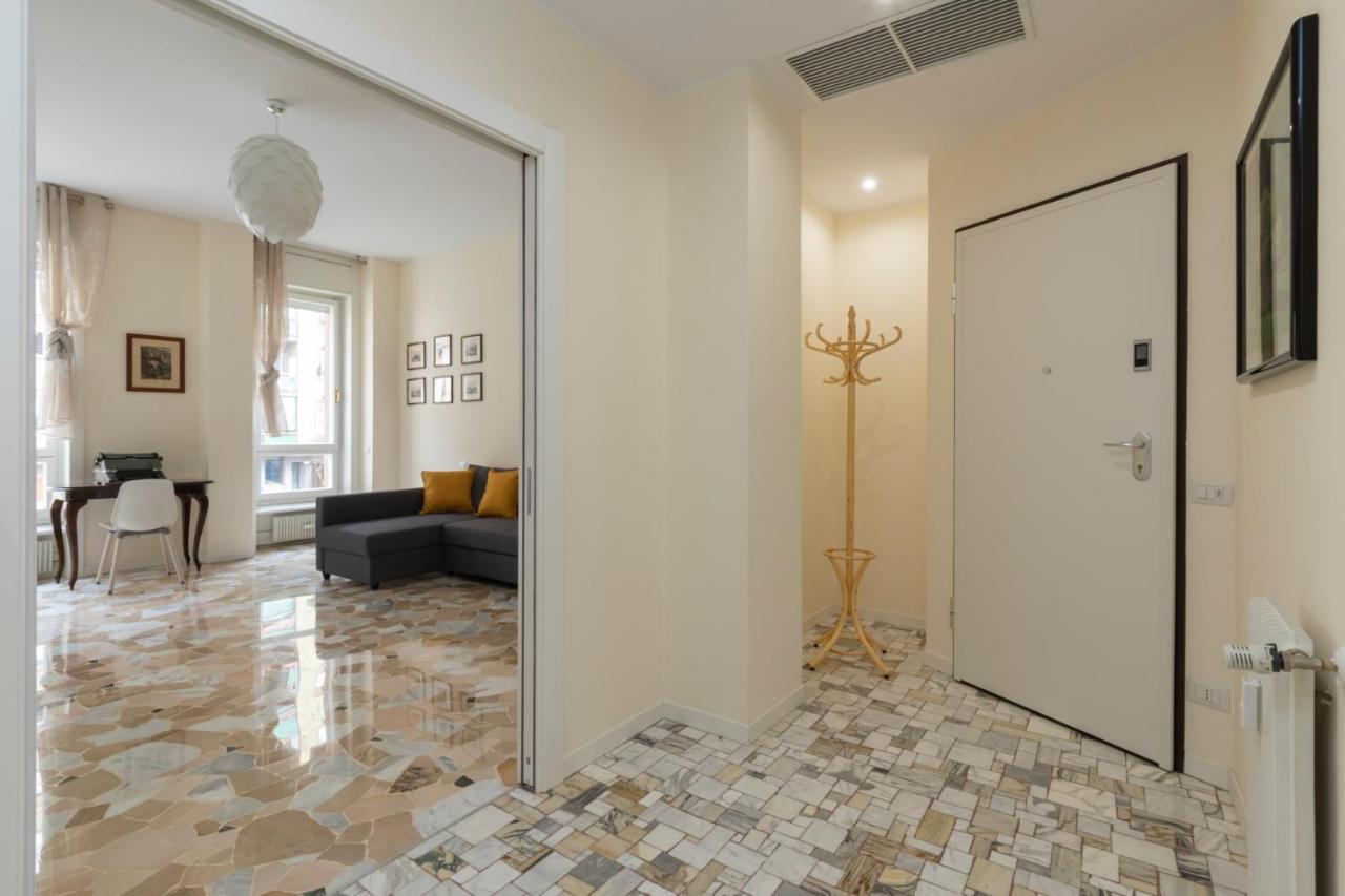 Joivy Modern 2Bed Flat With Balcony, 250M From M5 Foppa And M2 Sant'Agostino Apartment Milano Ngoại thất bức ảnh