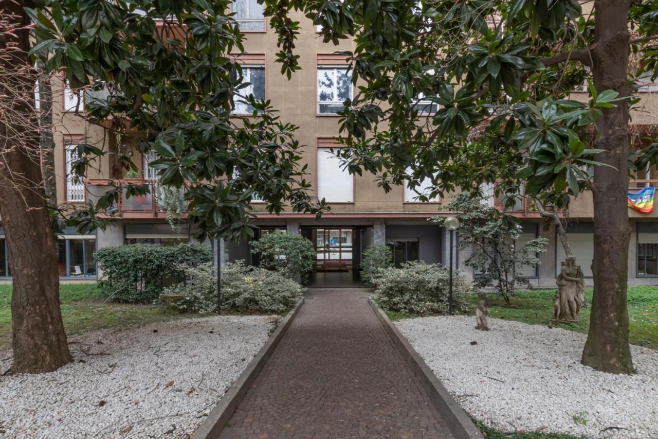 Joivy Modern 2Bed Flat With Balcony, 250M From M5 Foppa And M2 Sant'Agostino Apartment Milano Ngoại thất bức ảnh