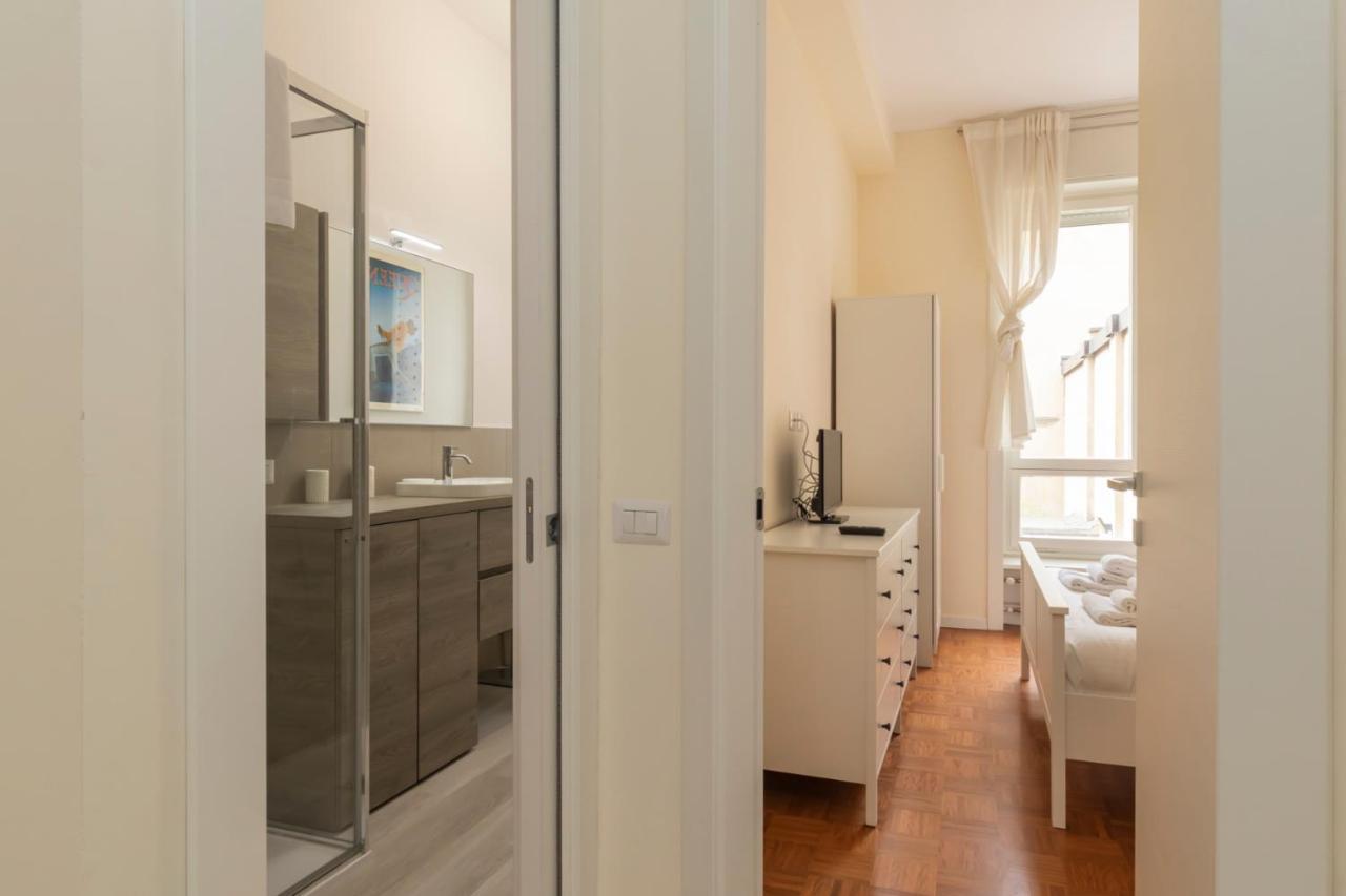 Joivy Modern 2Bed Flat With Balcony, 250M From M5 Foppa And M2 Sant'Agostino Apartment Milano Ngoại thất bức ảnh